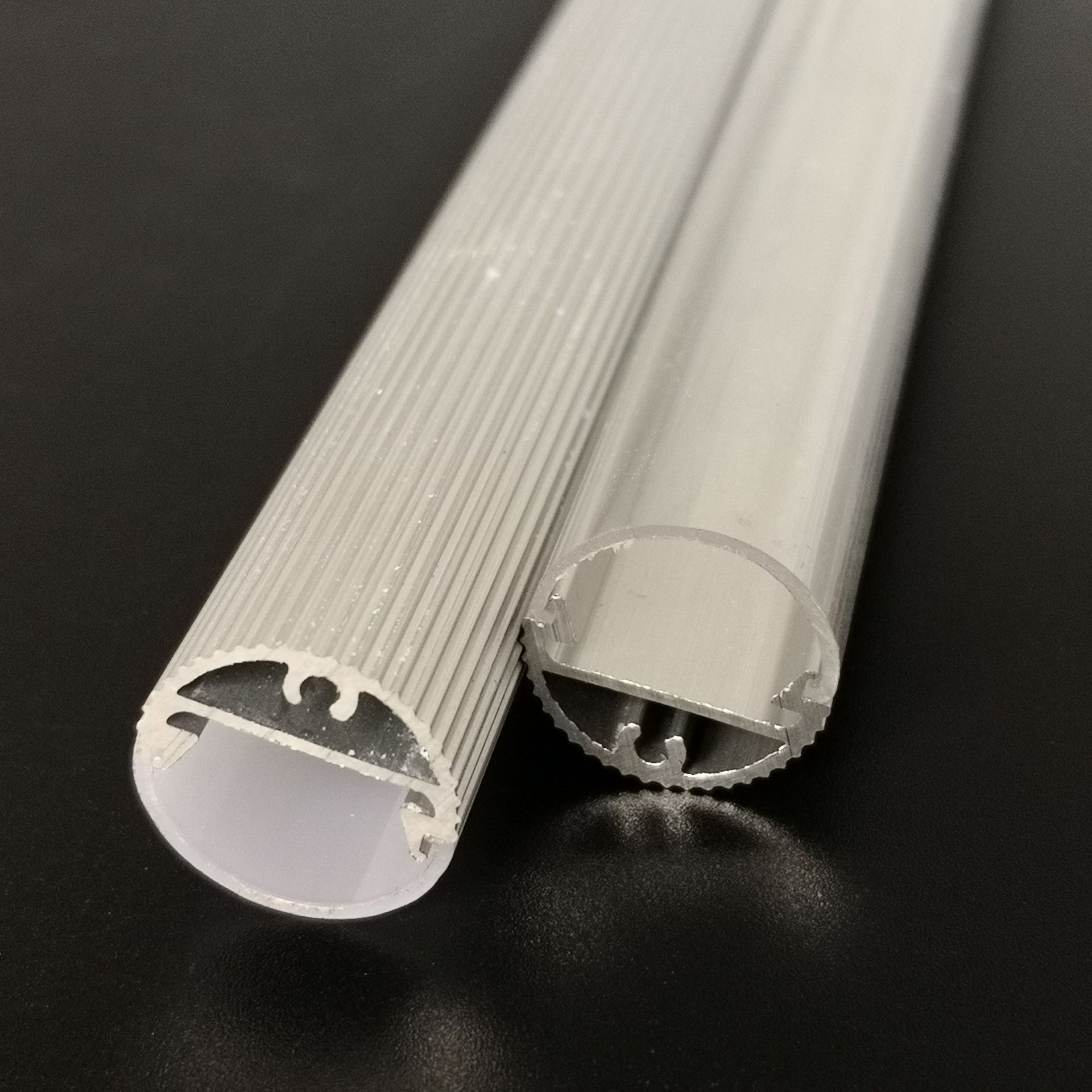 Lý do thứ ba khiến bộ khuếch tán PC trong vỏ đèn LED bị nứt